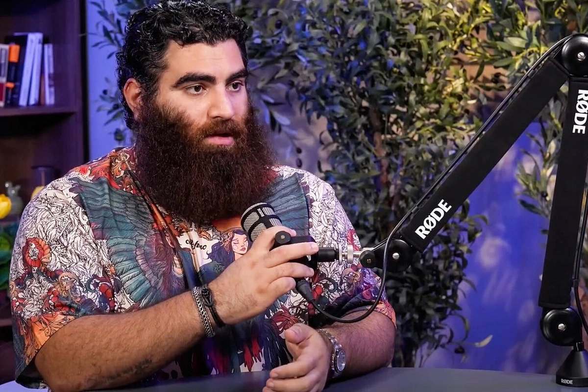 Rusiyada bloqer Arsen Markaryan həbs edildi Rusiyada bloqer Arsen Markaryan həbs edildi