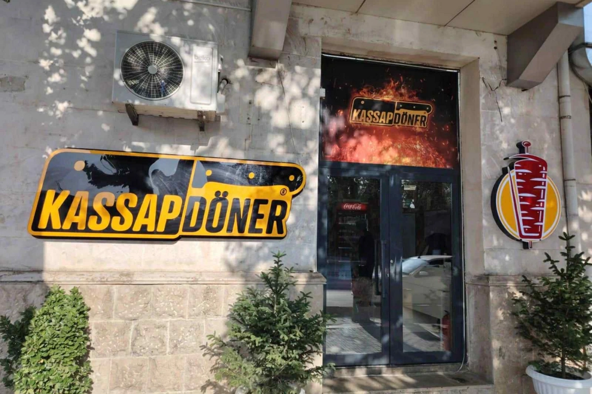 Naxçıvanda eyni dönərxanada son 20 gündə ikinci KÜTLƏVİ ZƏHƏRLƏNMƏ Naxçıvanda eyni dönərxanada son 20 gündə ikinci KÜTLƏVİ ZƏHƏRLƏNMƏ