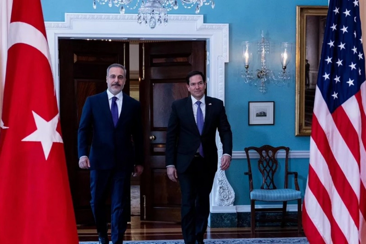 Fidan Rubio ilə Ukraynanı müzakirə edib