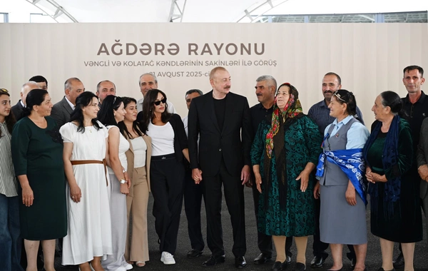 Prezident və birinci xanım Ağdərədə Vəngli və Kolatağ kəndlərinin sakinləri ilə görüşüblər