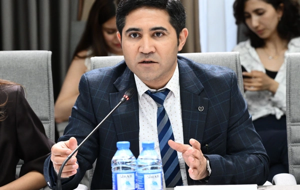 Uşaqların zərərli informasiyadan qorunmasına yönəlmiş normativ hüquqi akt layihəsi müzakirə olunub