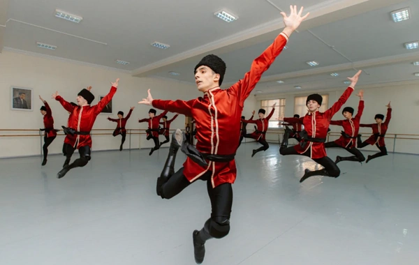 Leyla Əliyeva Bakı Xoreoqrafiya Akademiyasının qonağı olub