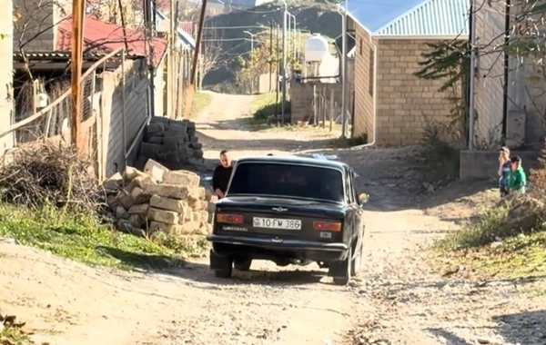 Şamaxı sakini: Palçıq evin içinə girib, belə yol olar?!