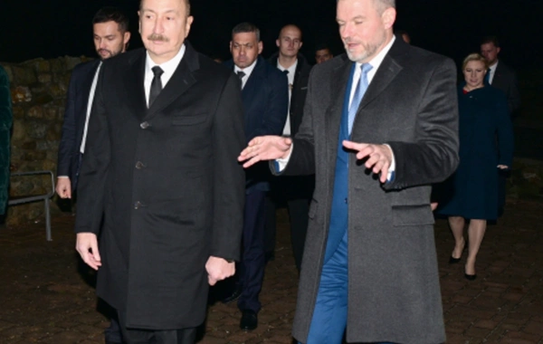 İlham Əliyev və Peter Pelleqrini Bratislavada Devin qəsrində olublar