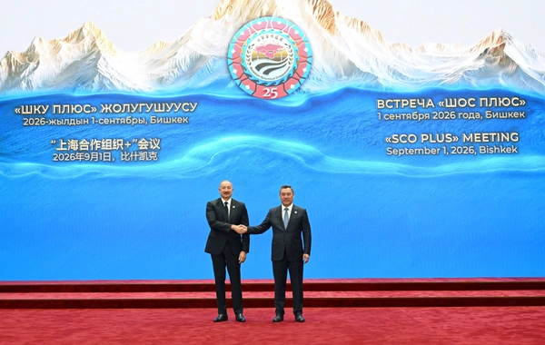 Prezident İlham Əliyev "ŞƏT plyus" formatında görüşdə iştirak etmək üçün Bişkekdəki "Irıs Ordo" Konqres Mərkəzinə gəldi