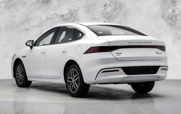 BYD 100 min əməkdaşını İŞDƏN ÇIXARIB