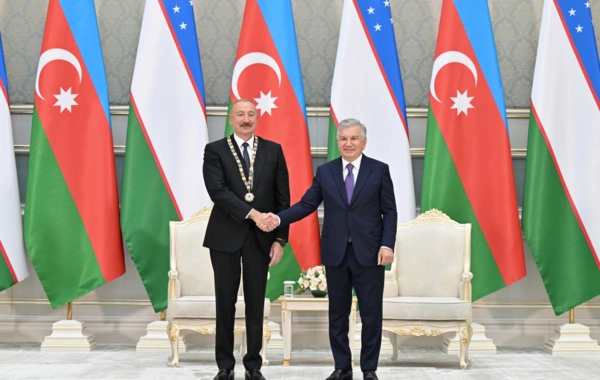 Daşkənddə Azərbaycan və Özbəkistan prezidentlərinin təltifolunma mərasimi keçirilib
