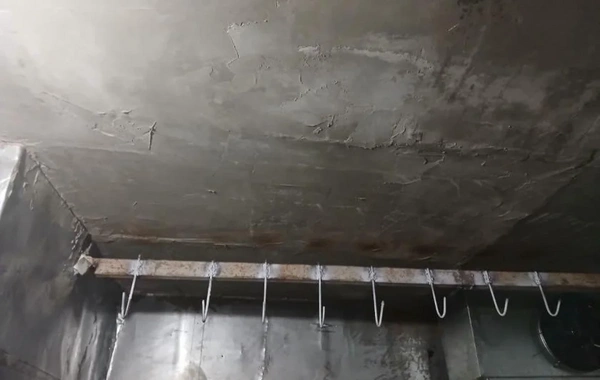 Biləsuvarın icra başçısı qalmaqallı şadlıq sarayında iftar süfrəsi təşkil edir