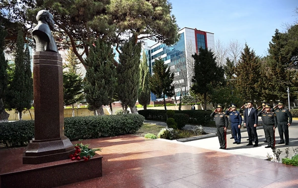 Müdafiə Nazirliyinin rəhbərliyi hərbi hospitalda olub