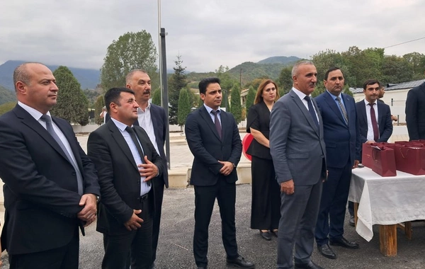 İlk köç karvanı Vəngli kəndinə çatıb, açarlar təqdim edilib
