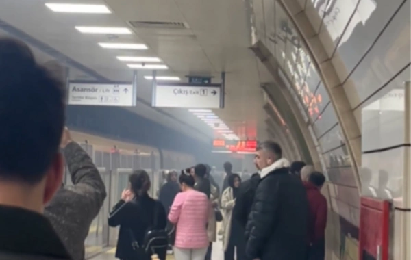 İstanbulda metroda kiçik partlayışlar oldu  - Vətəndaşlar təxliyə edildi