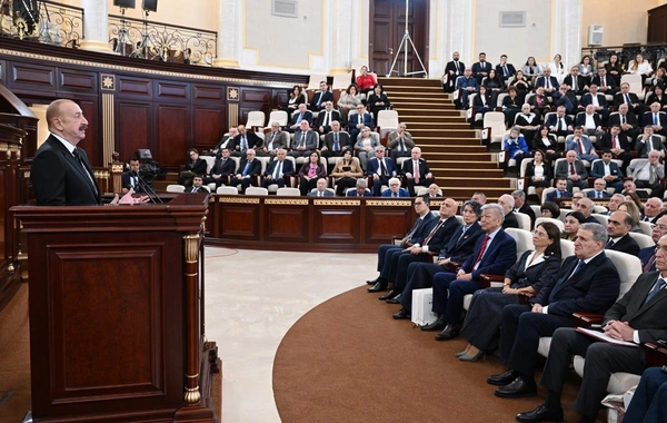 AMEA-nın 80 illik yubiley yığıncağı keçirilib, İlham Əliyev çıxış edib