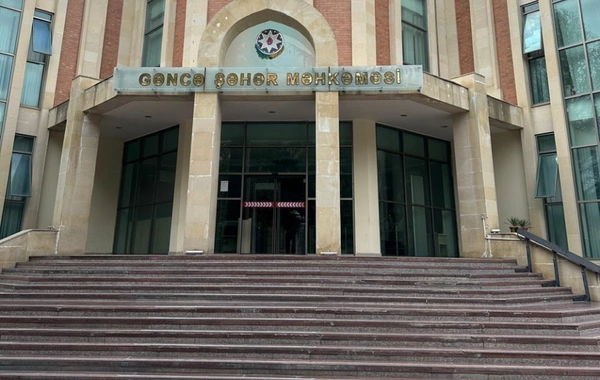 İmtahanlara qanunsuz texniki vasitə keçirməklə bağlı cinayət işi üzrə məhkəmə baxışı başlayıb