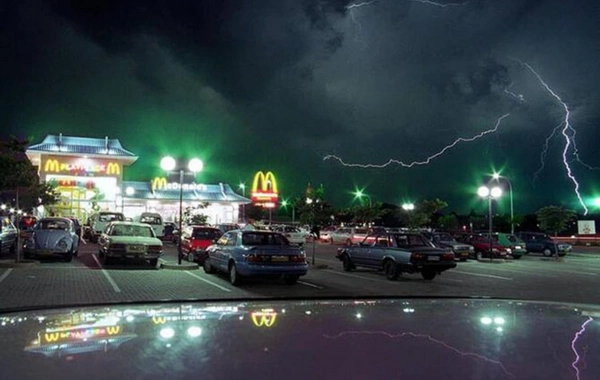 CAR-da ildırım düşüb, iki nəfər ölüb, 150-si yaralanıb