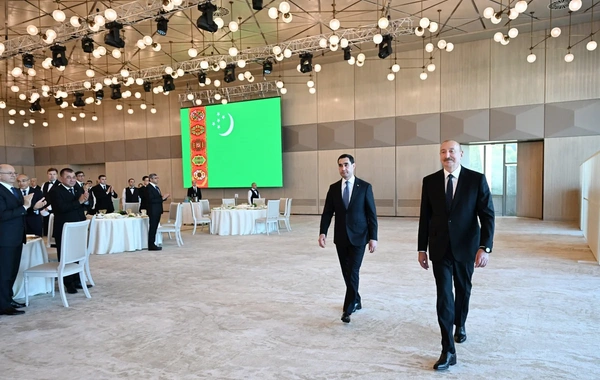İlham Əliyevin adından Türkmənistan Prezidentinin şərəfinə dövlət ziyafəti verilib