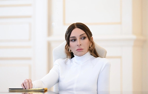 İlham Əliyevin sədrliyi ilə "Azərbaycanın yeni rəqəmsal arxitekturası" adlı vahid fəaliyyət planına həsr olunmuş müşavirə keçirilib