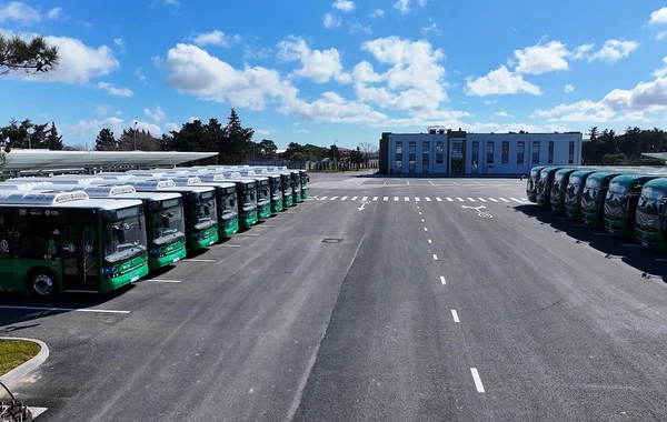 Bu marşrut xəttlərinin avtobusları tam elektrikləşdirilib