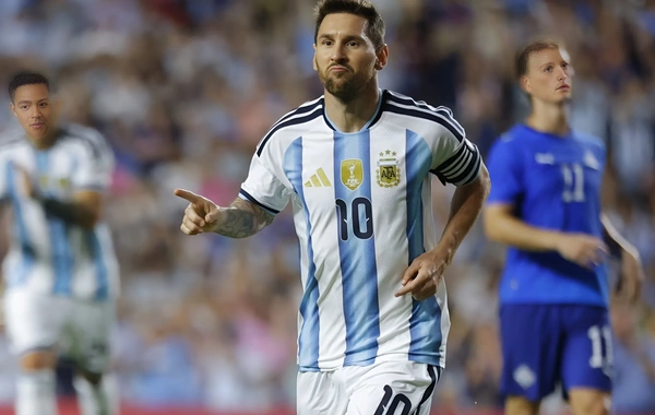 Messi Argentina millisindən gedir? - AÇIQLAMA