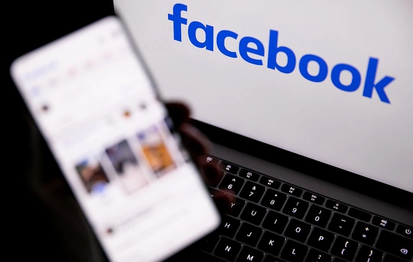 В работе Facebook произошел сбой