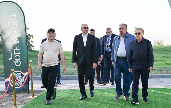 İlham Əliyev Çolpon-Atada üç dövlət başçısı ilə birlikdə Qolf Klubun açılışında iştirak edib