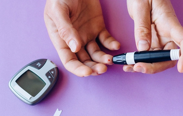 What simple symptom indicates that you're five minutes away from diabetes?