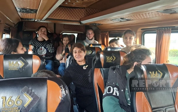 Həsənriz kəndinə daha 16 ailə köçürülüb, açarlar təqdim edilib