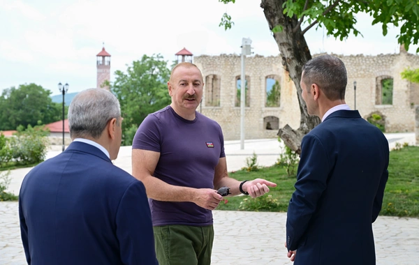 İlham Əliyev Şuşada "Sadıqcanın evi"nin bərpadan sonra açılışında iştirak edib