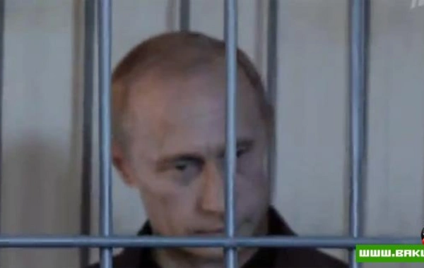 ‪‪Арест Владимира Путина: репортаж из зала суда‬‬ [видео]