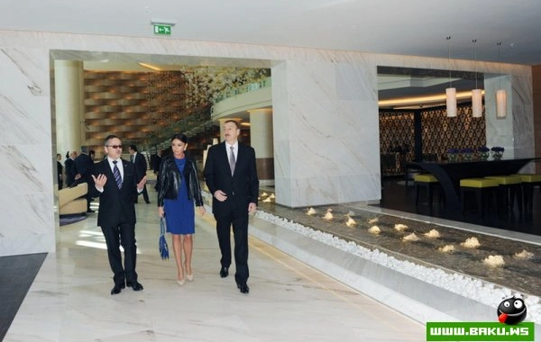 Президент Ильхам Алиев и его супруга Мехрибан Алиева приняли участие в открытии в Баку отеля JW Marriott Absheron