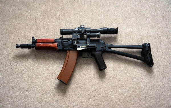 Sumqayıtda qəbiristanlığın yaxınlığında avtomat tapılıb