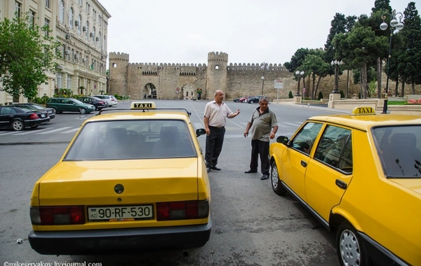 Важные изменения для водителей такси в Азербайджане (видео)