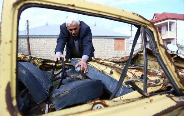 20 yanvarda rus tankının əzdiyi maşının sahibi: “Sağ qaldığıma inana bilmirəm” (FOTO)