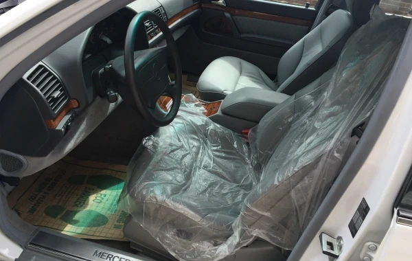 443 km "probeq"i olan 90-cı ilin Mercedes-i satılır (FOTO)