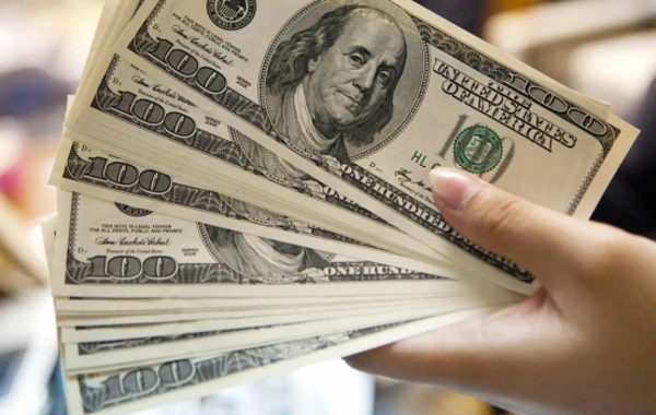 Dolların sabaha olan məzənnəsi açıqlanıb