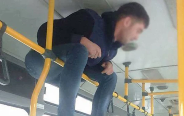 Bakı avtobuslarının qəribə sərnişinləri (FOTO)