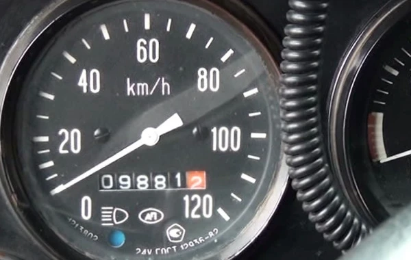 Yük maşnı 110 kilometr/saat sürətlə RADARA DÜŞDÜ - VİDEO