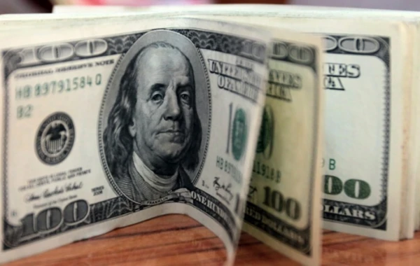 Azərbaycanda dolları olanlara pis xəbər