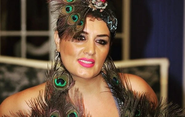 Elza Seyidcahan iş adamı ilə sevgili olduğu iddiası haqqında danışdı
