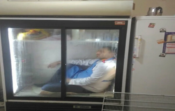 Bakıda supermarket rəhbərliyi oğrunu döyüb ət soyuducusuna saldı