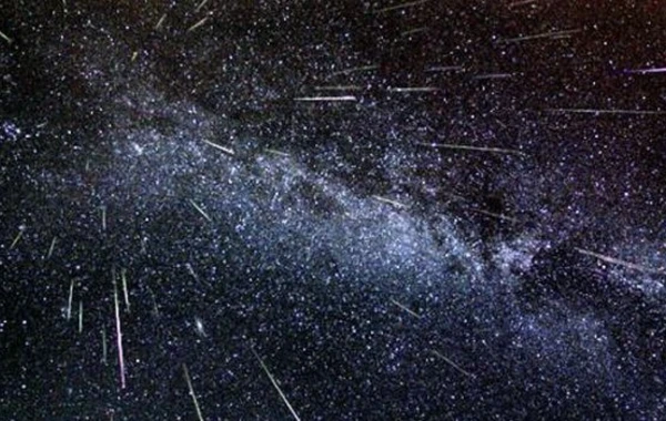 Azərbaycanda “meteorit yağışı” müşahidə olunacaq