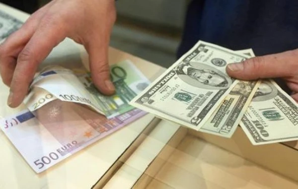 Bugünkü valyuta hərracının nəticəsi açıqlandı