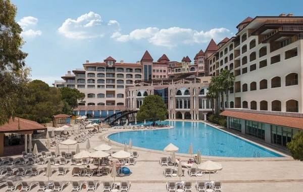 Azərbaycanlı idmançılar Antalyada oteldən qovuldular - FOTO