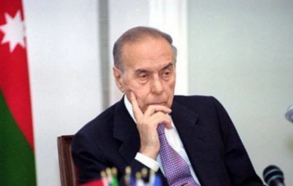 Heydər Əliyevsiz 14 il
