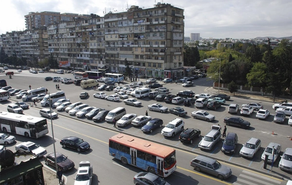Bu ərazidə avtomobil saxlamayın -XƏBƏRDARLIQ
