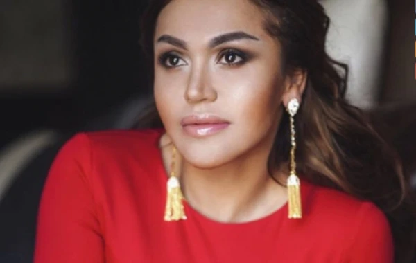 Муж осыпал певицу Раксану драгоценностями (видео)