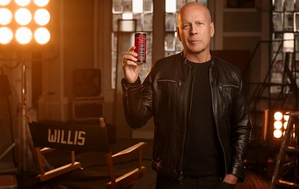 Brus Uillis HELL ENERGY markasının siması oldu