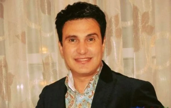 Nadir Qafarzadə fəxri ad almamasına əsəbiləşdi: "Haqsızlıq baş alıb gedir" - VİDEO