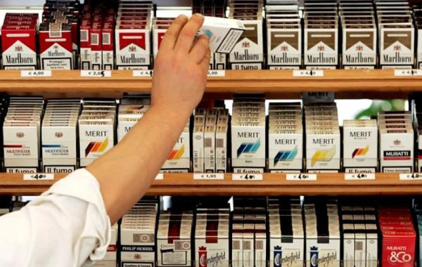 Azərbaycanda siqaretə tətbiq edilən vergi 3 dəfə artırılıb