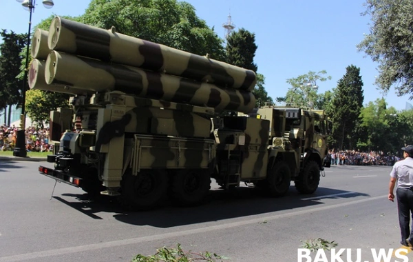 Bakıda hərbi paraddan maraqlı görüntülər - FOTO, VİDEO