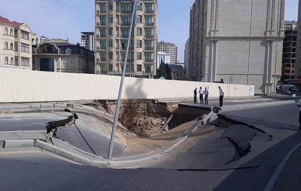Bakıda çökən yol təmir olundu